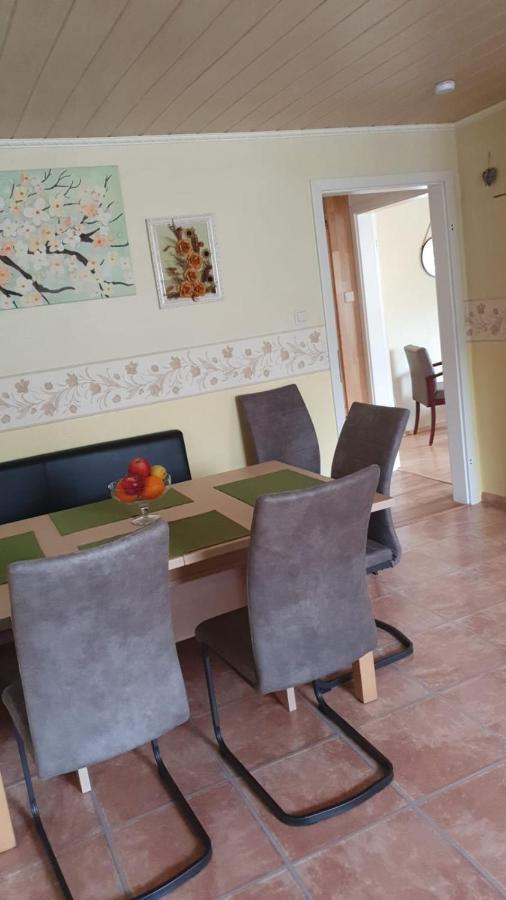 Anna Apartment *